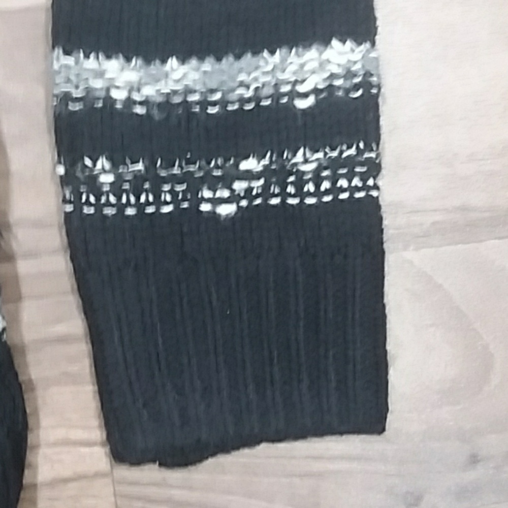 Calvin Klein Women's Sweater - Picture 3 of 4